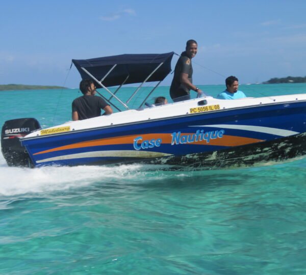 Speed boat tour